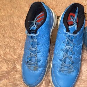 RETRO 9 JORDANS SIZE 6 MENS/8 WOMENS